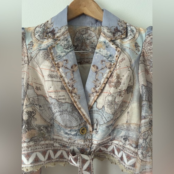 old world long sleeve top - Picture 2 of 13